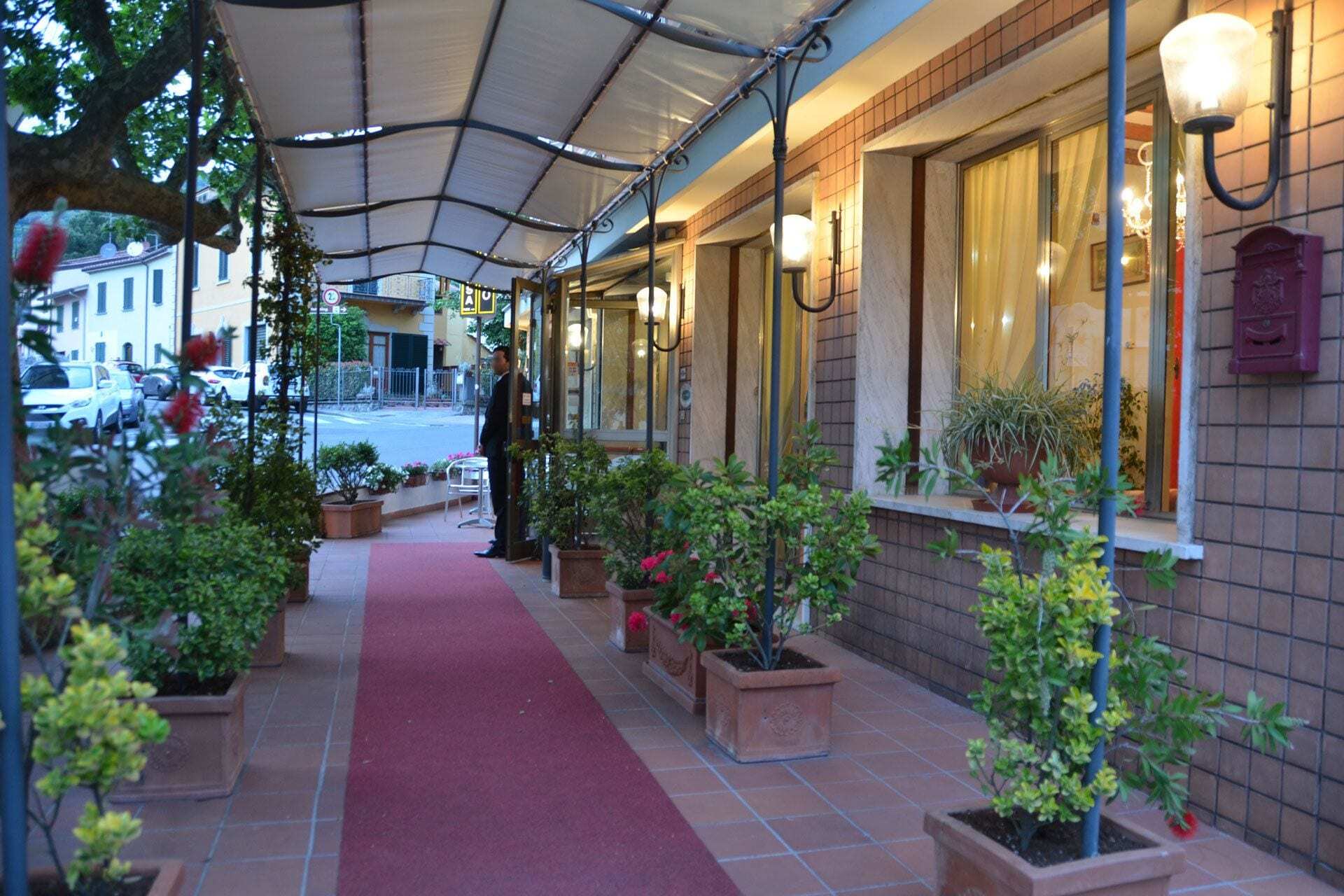 Hotel Casa Rossa Montecatini Terme Dış mekan fotoğraf