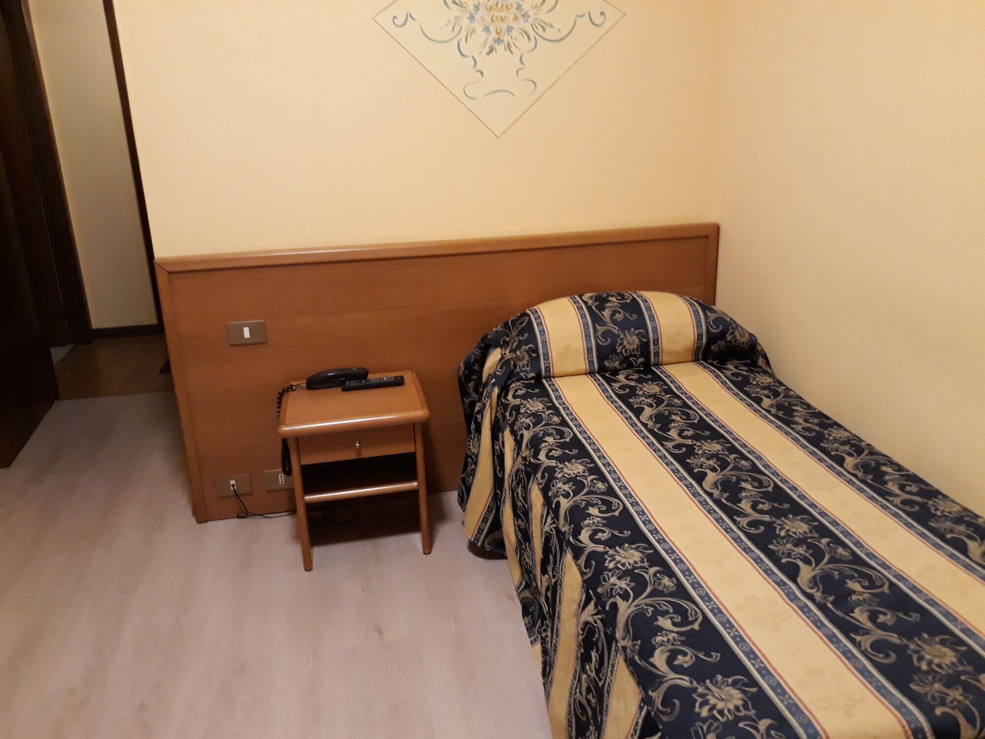 Hotel Casa Rossa Montecatini Terme Dış mekan fotoğraf