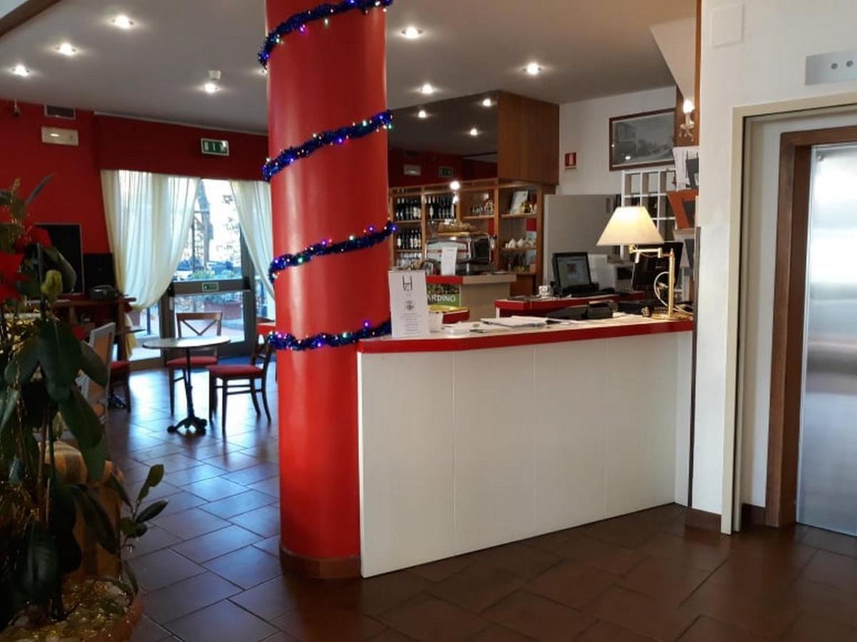 Hotel Casa Rossa Montecatini Terme Dış mekan fotoğraf