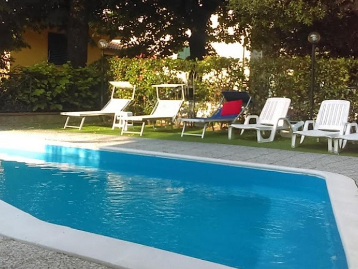 Hotel Casa Rossa Montecatini Terme Dış mekan fotoğraf